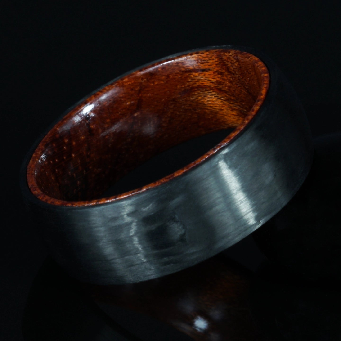Onyx - Carbon Fibre Ring with Wood